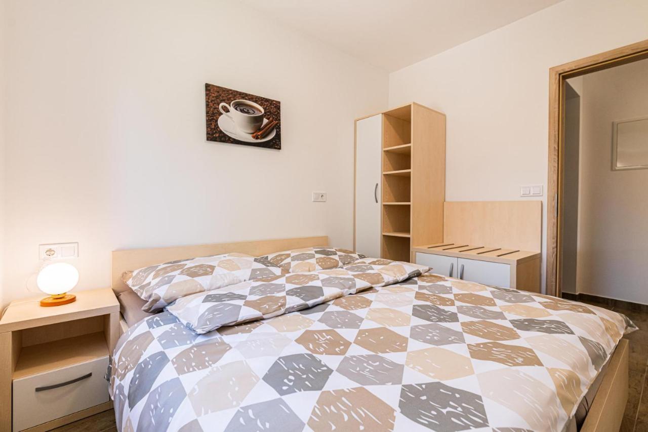 Apartmaji Banonia Veržej Exteriör bild