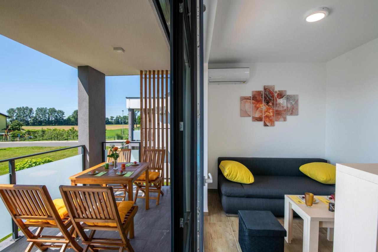 Apartmaji Banonia Veržej Exteriör bild