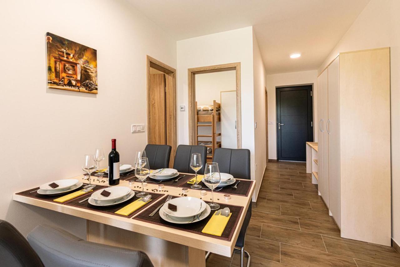 Apartmaji Banonia Veržej Exteriör bild