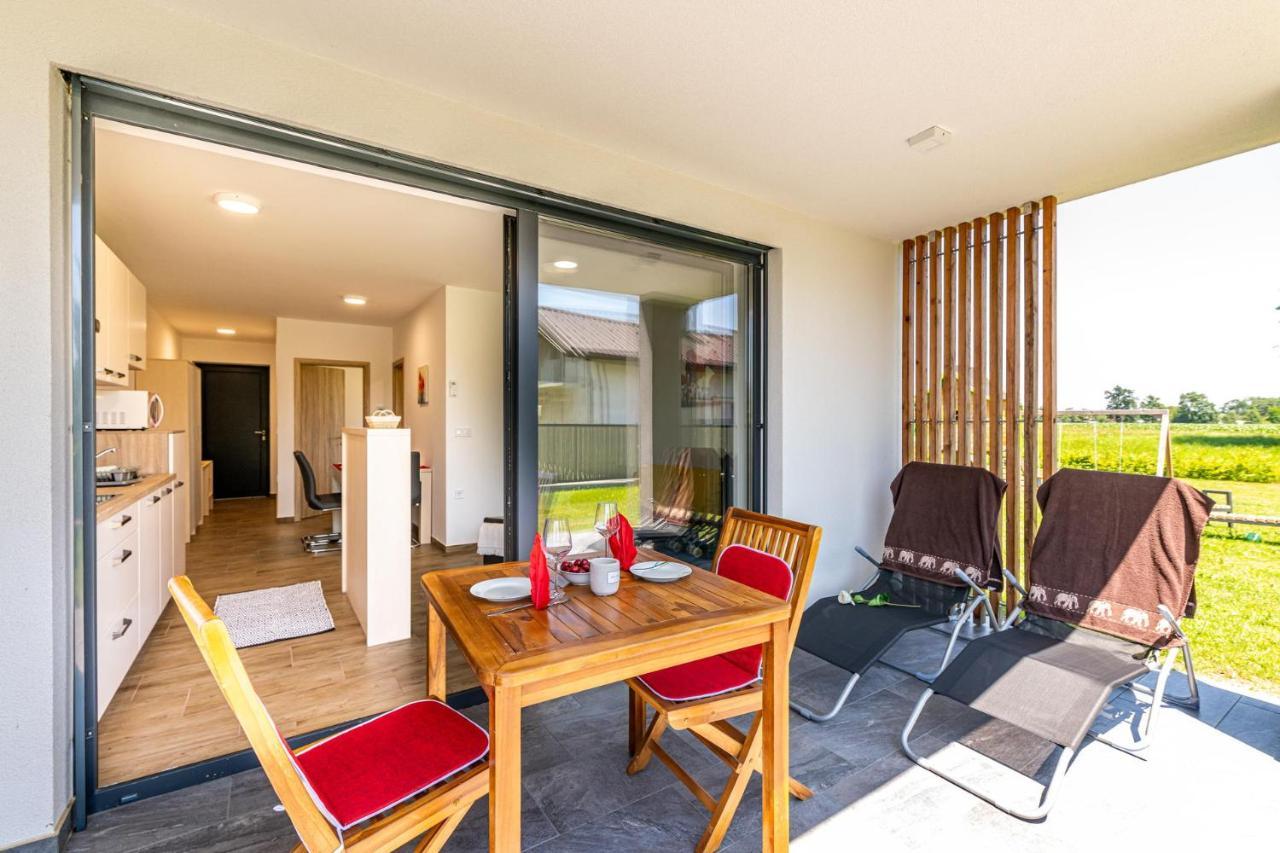 Apartmaji Banonia Veržej Exteriör bild