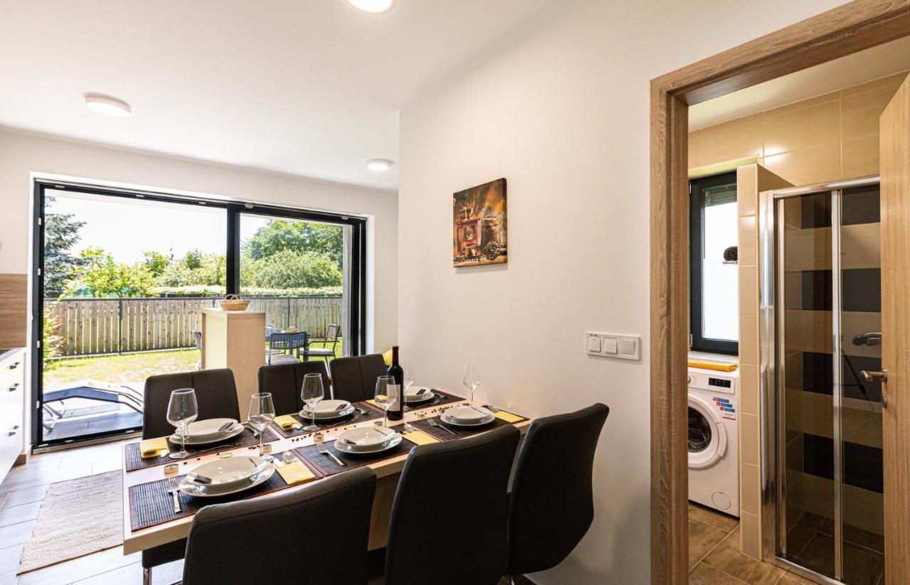 Apartmaji Banonia Veržej Exteriör bild