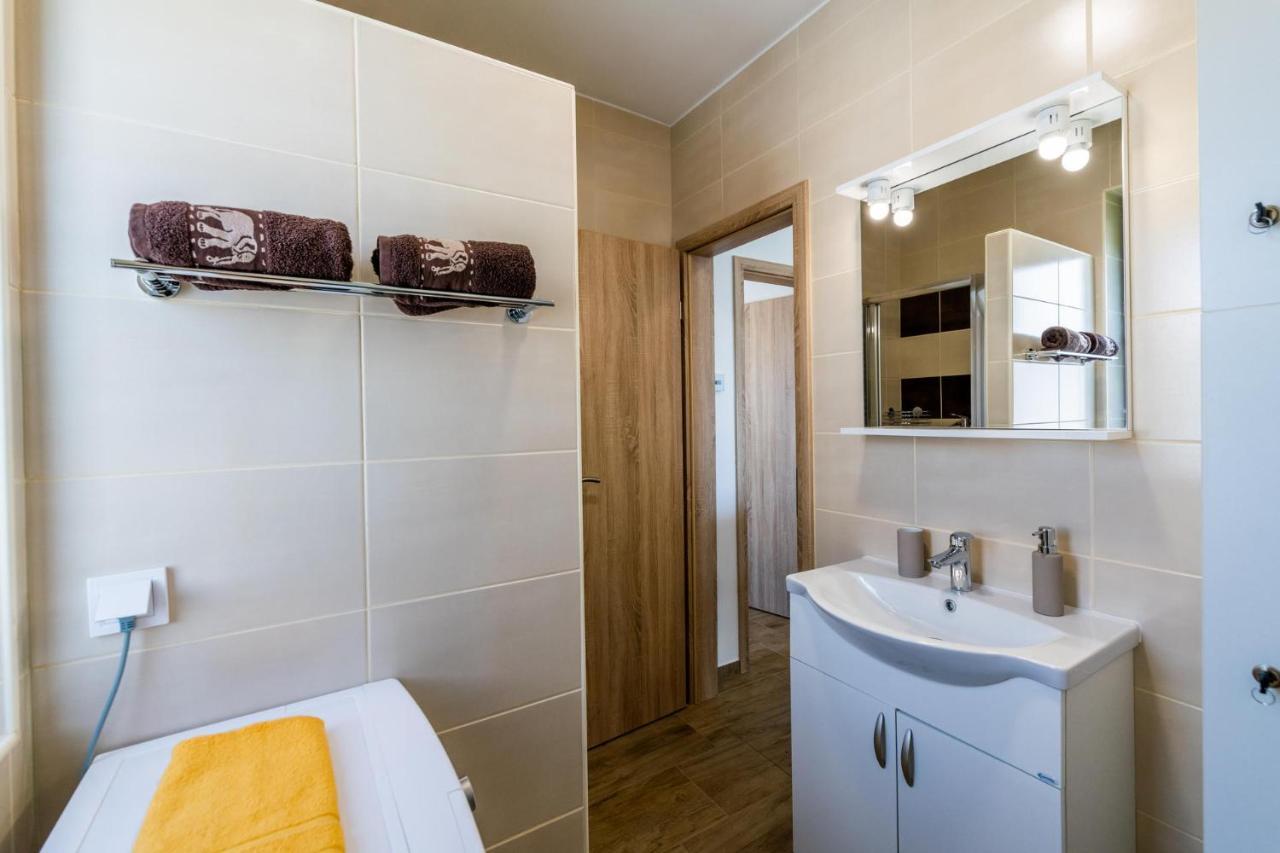 Apartmaji Banonia Veržej Exteriör bild